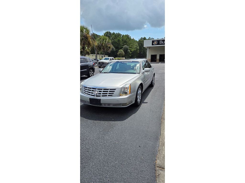2011 Cadillac DTS Premium