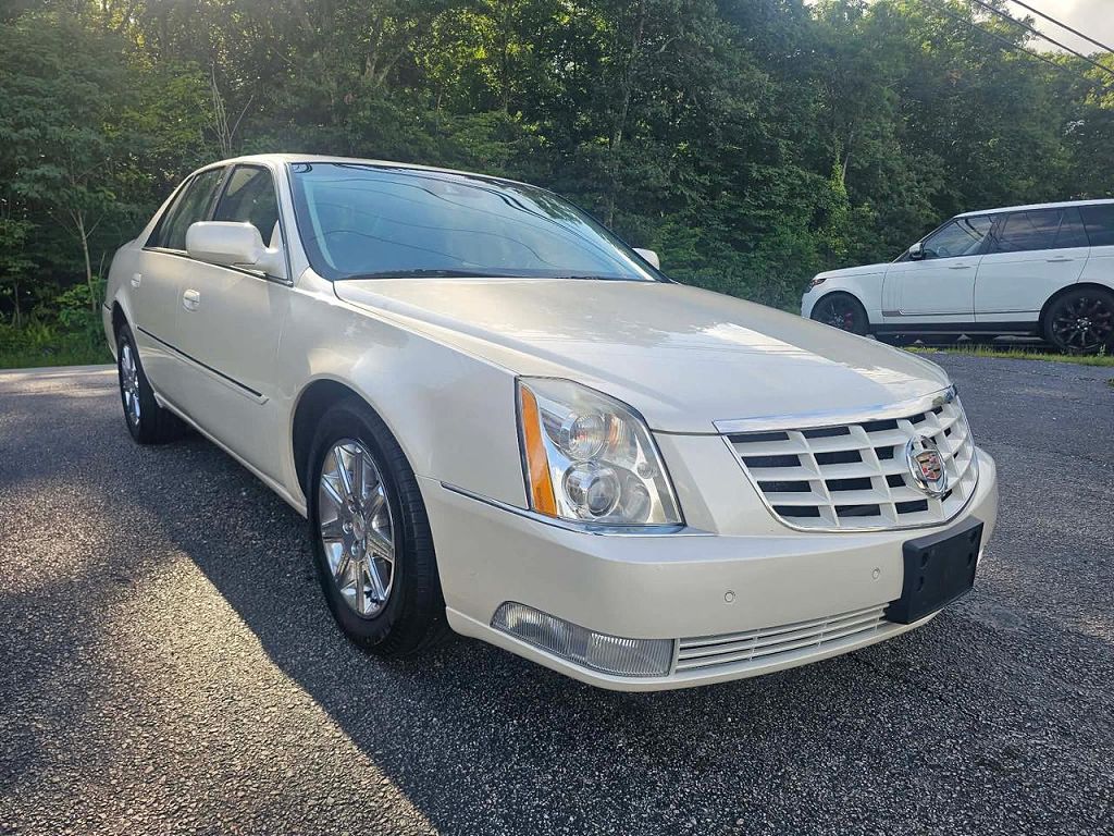 2011 Cadillac DTS Premium