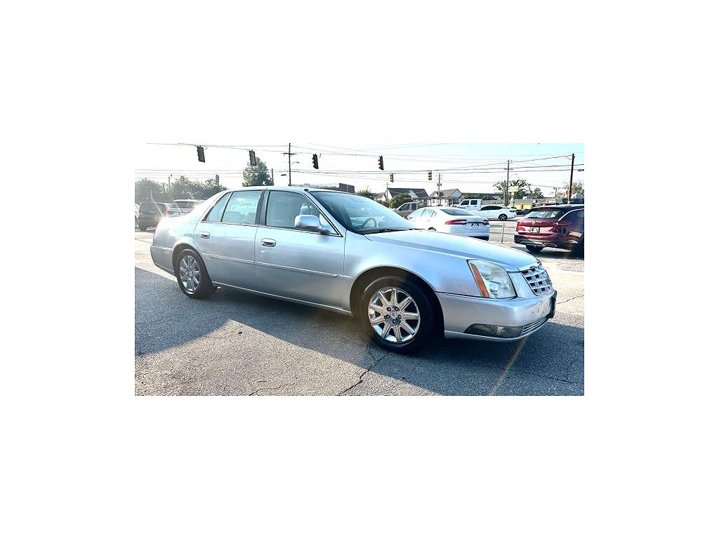 2011 Cadillac DTS Premium