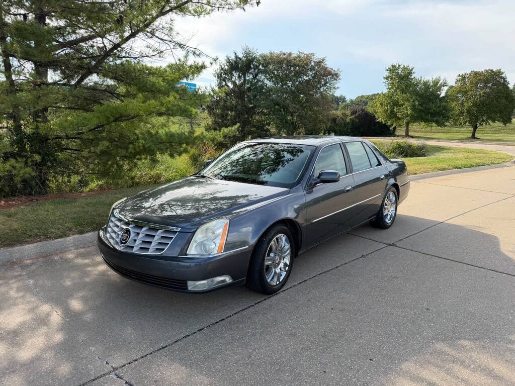 2010 Cadillac DTS Platinum