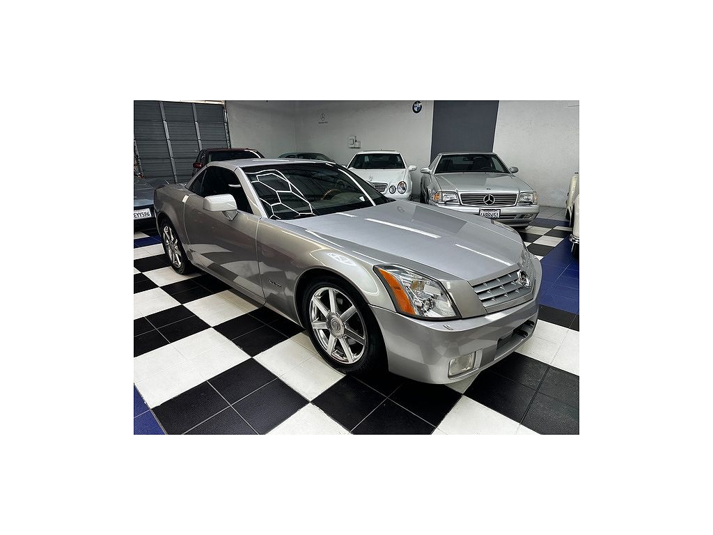 2005 Cadillac XLR