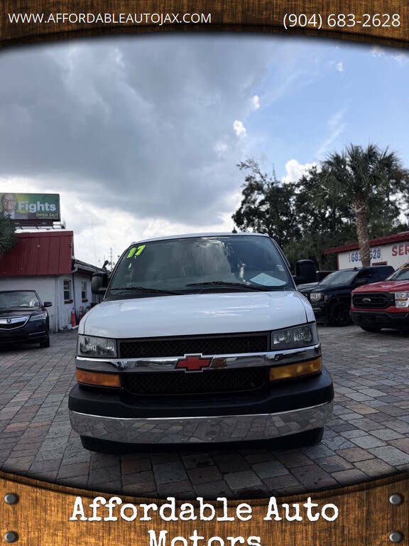 2017 Chevrolet Express LT 2500