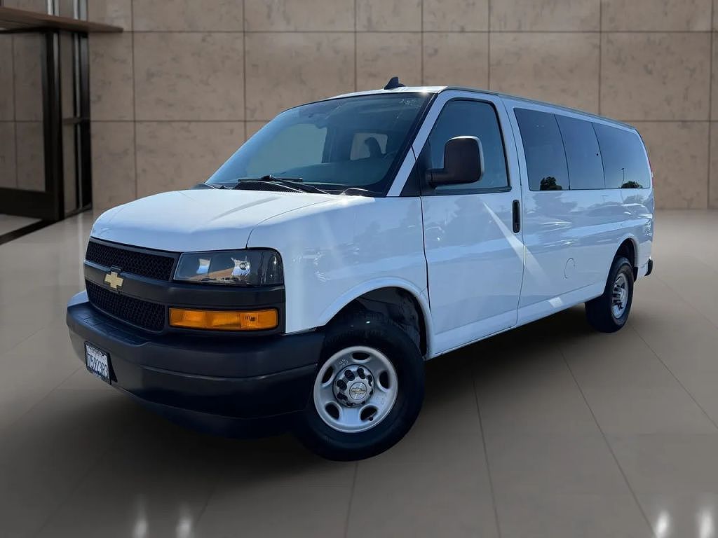 2020 Chevrolet Express 3500 LS
