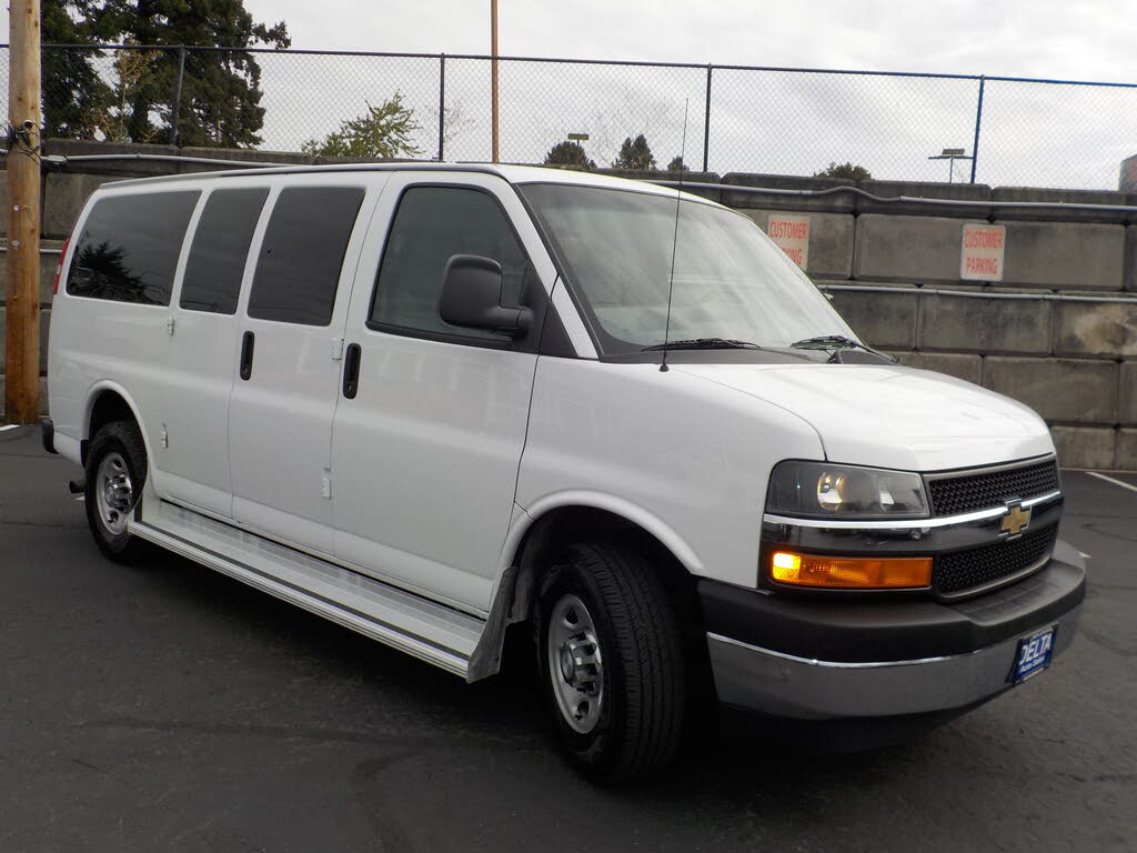 2017 Chevrolet Express LT 3500