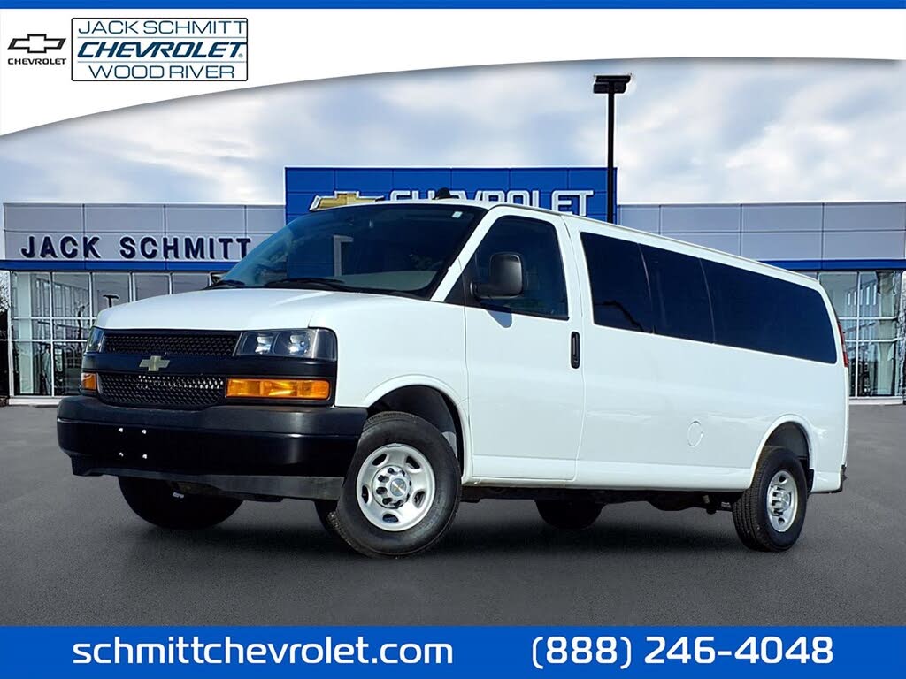 2025 Chevrolet Express LS 3500