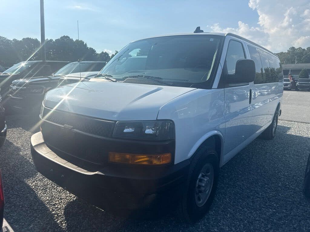 2025 Chevrolet Express LS 3500