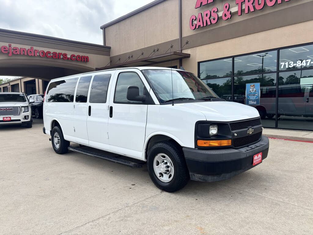 2017 Chevrolet Express LS 3500