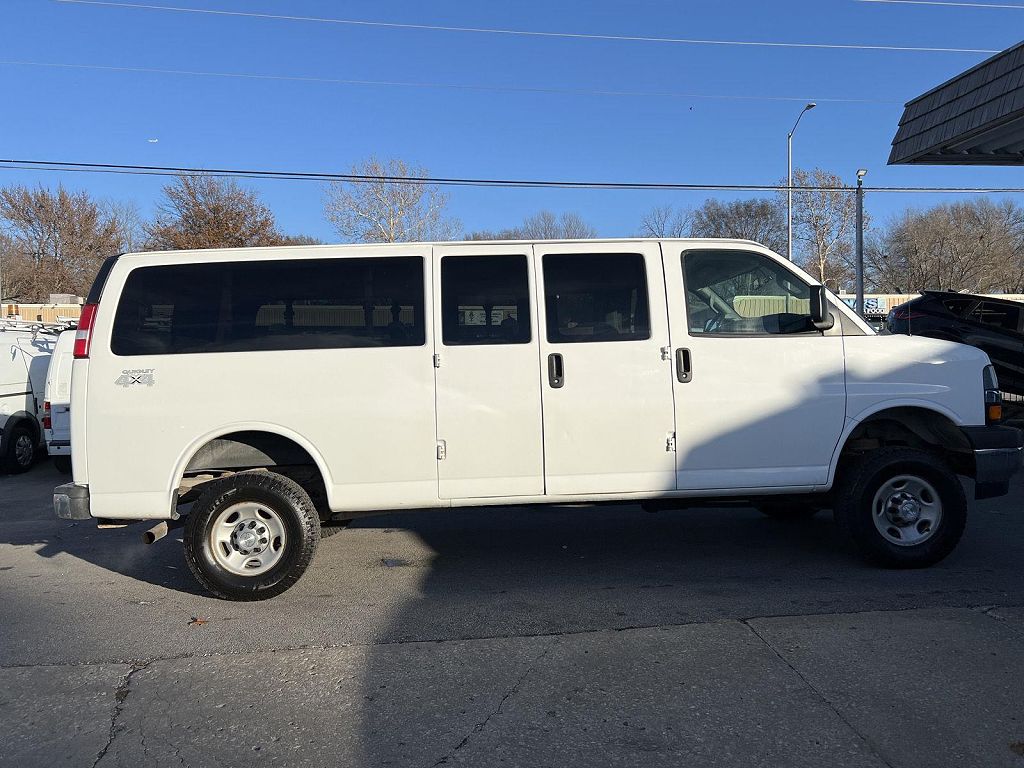 2017 Chevrolet Express LS 3500