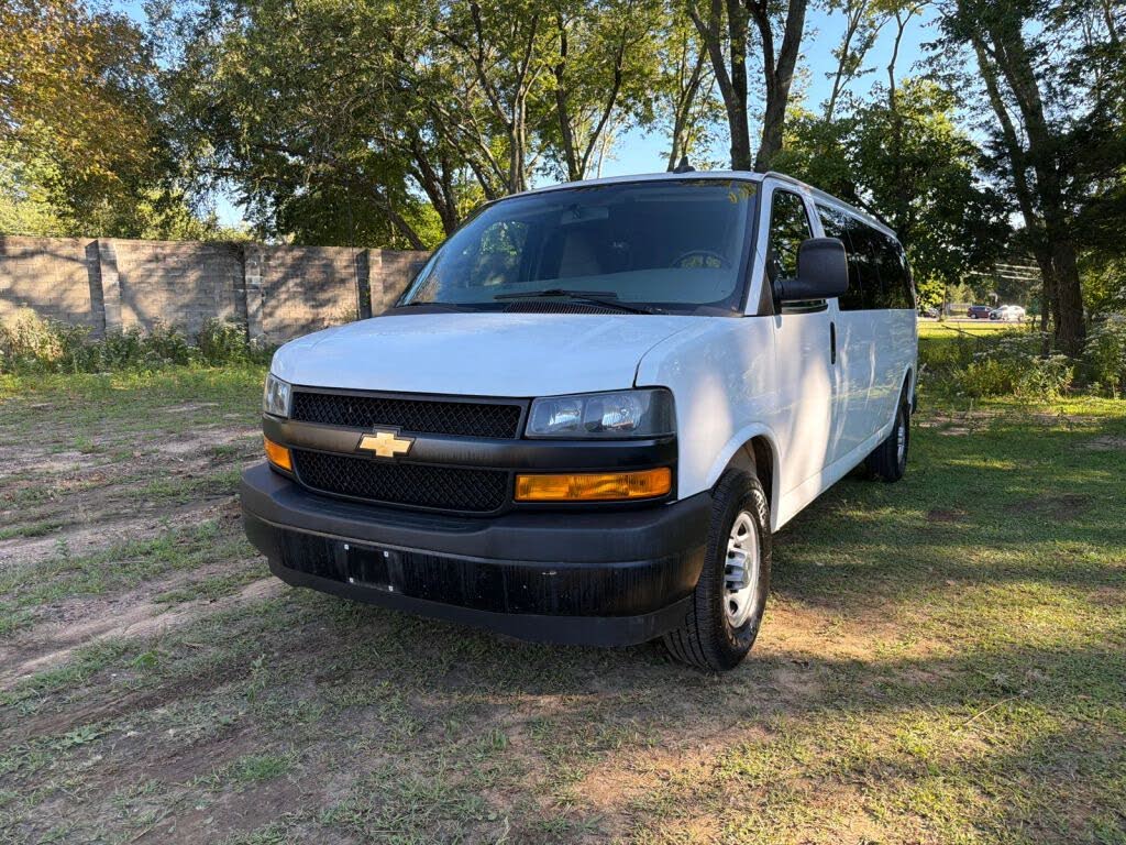 2022 Chevrolet Express LS 3500