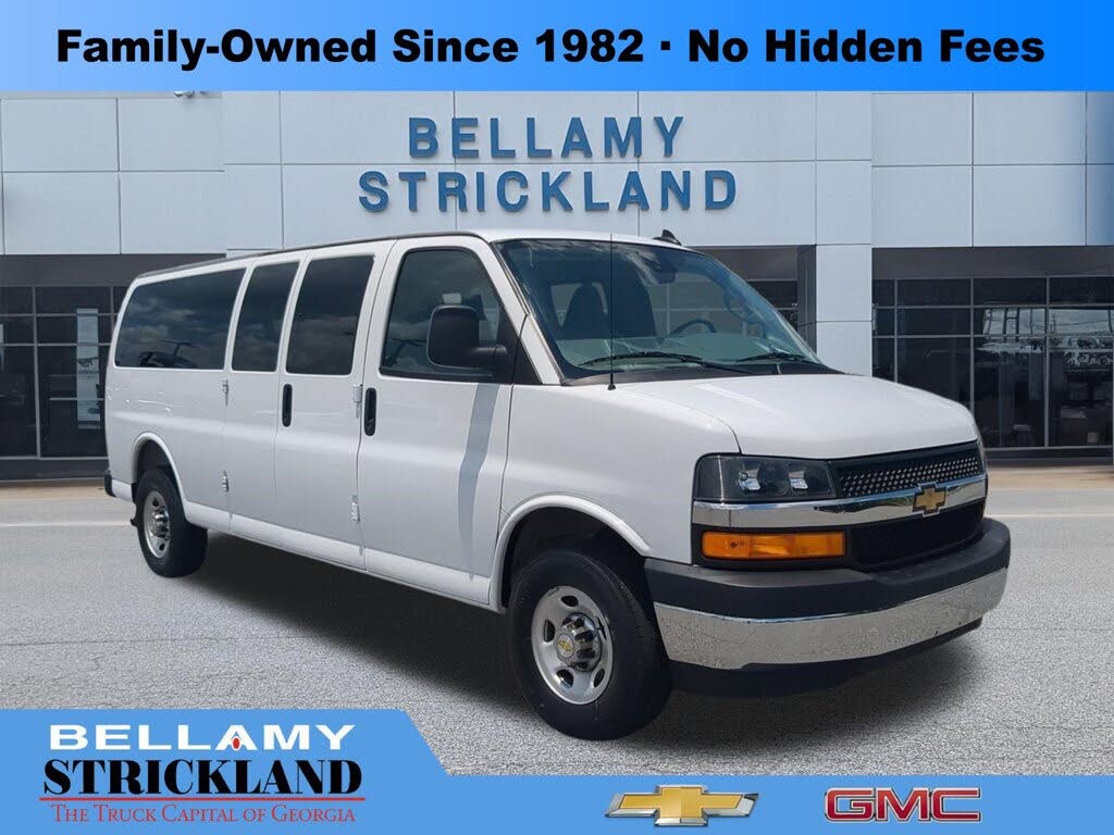 2025 Chevrolet Express LT 3500