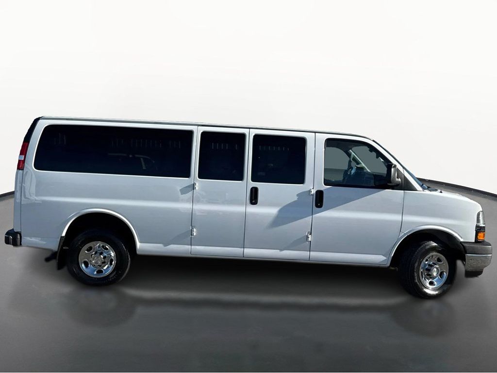 2023 Chevrolet Express LT 3500
