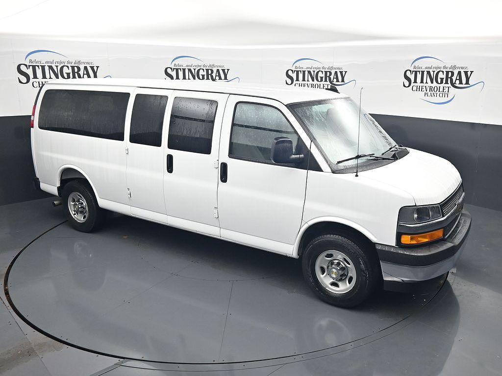 2025 Chevrolet Express LT 3500