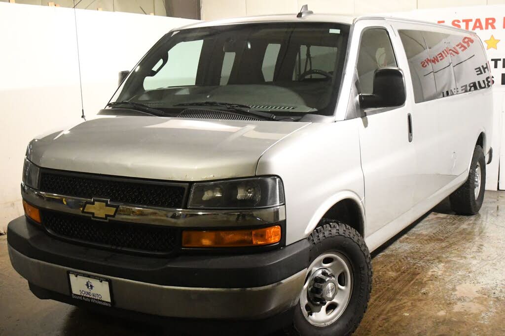 2017 Chevrolet Express LT 3500