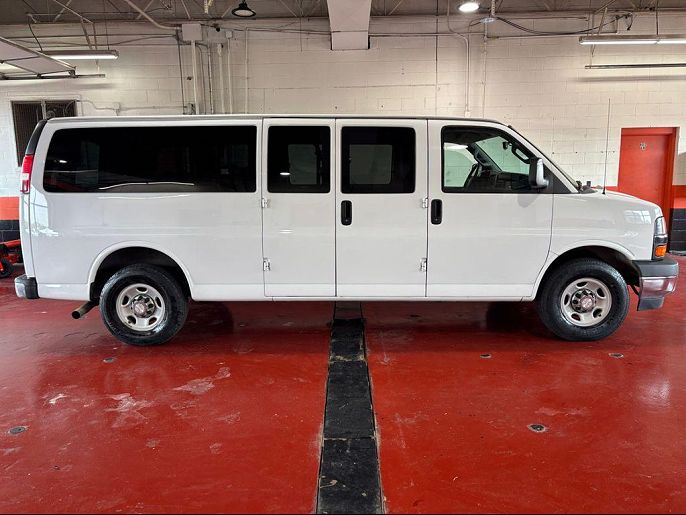 2017 Chevrolet Express LT 3500