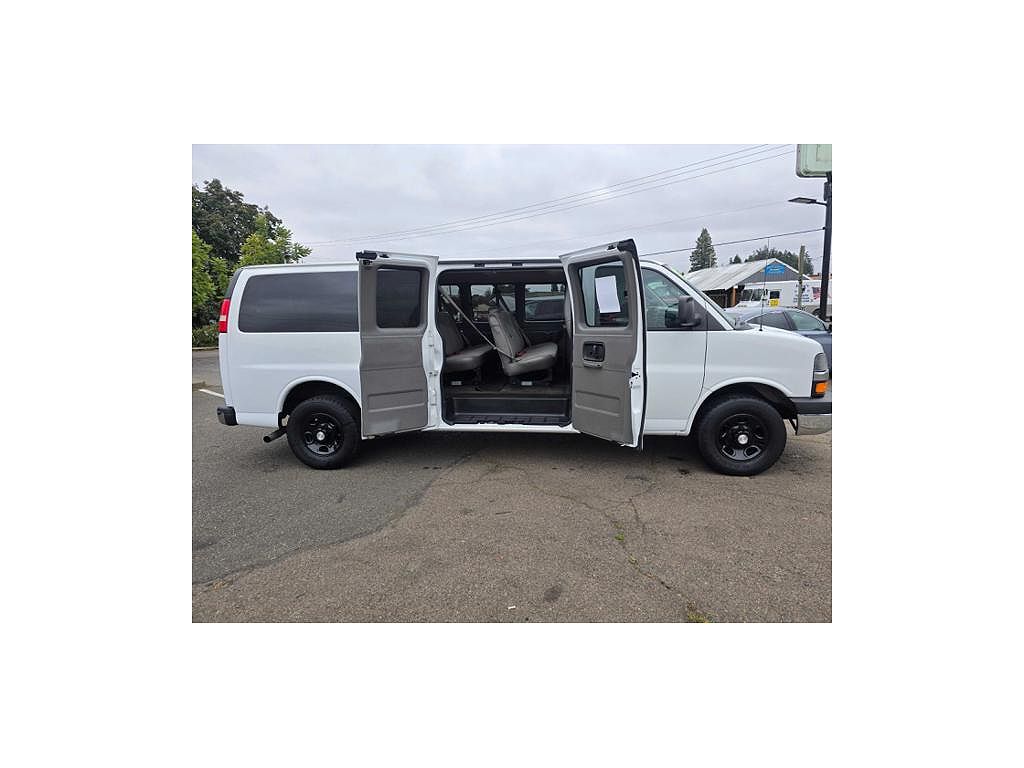 2016 Chevrolet Express LT 3500