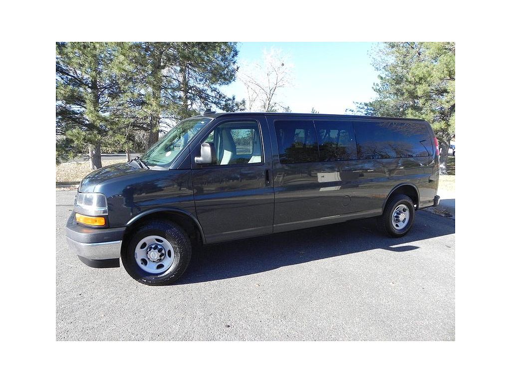 2017 Chevrolet Express LT 3500