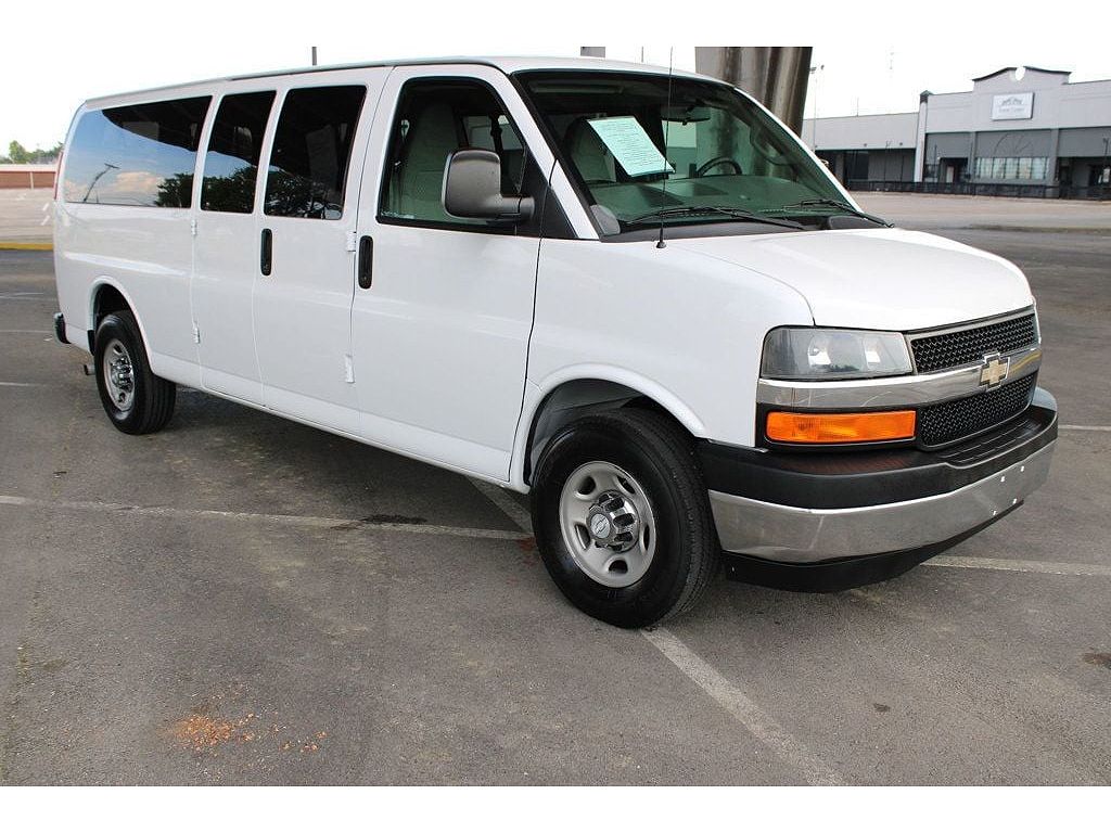 2017 Chevrolet Express LT 3500