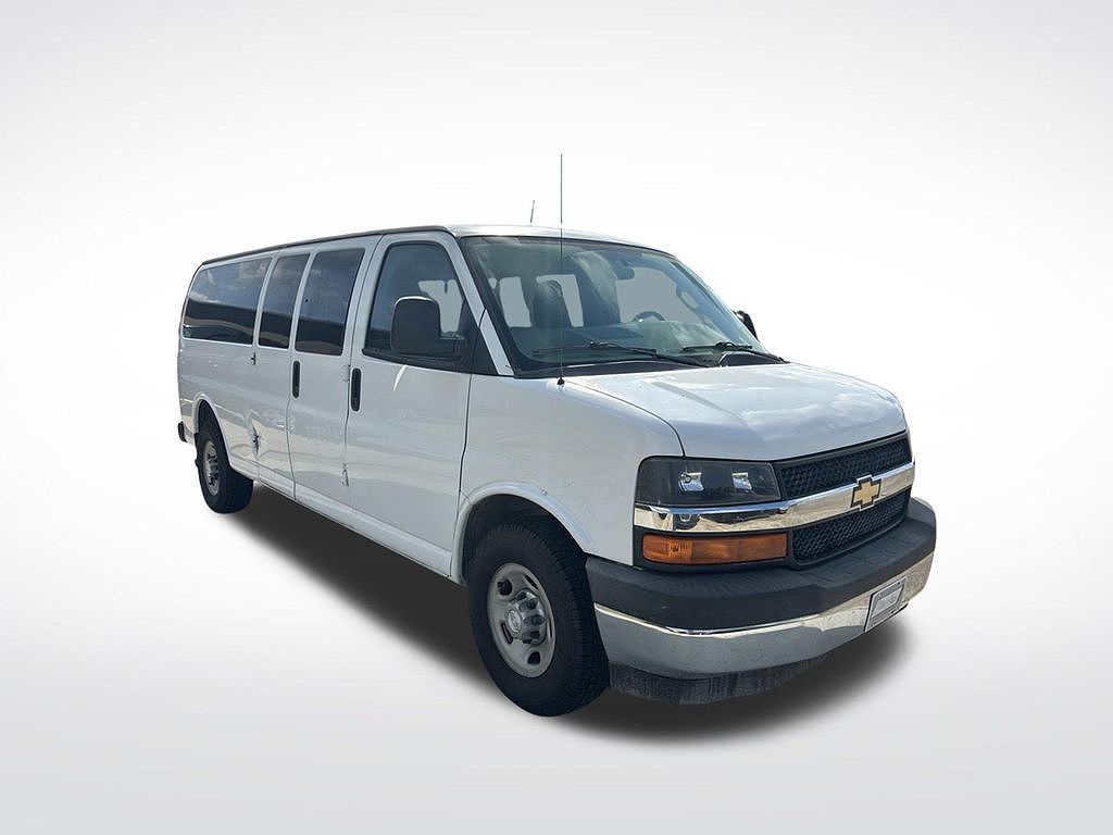 2017 Chevrolet Express LT 3500