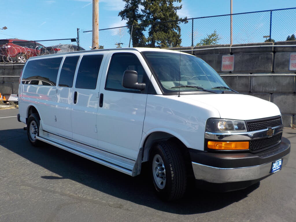 2017 Chevrolet Express LT 3500