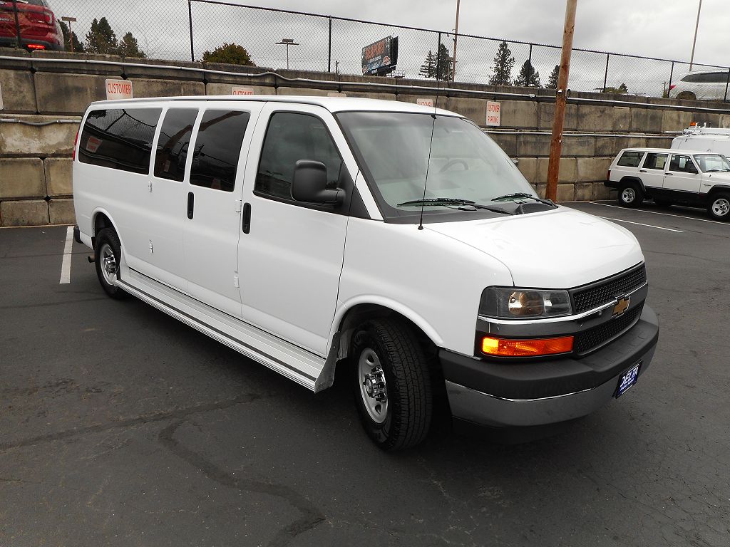 2017 Chevrolet Express LT 3500