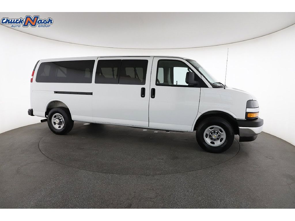 2025 Chevrolet Express LT 3500