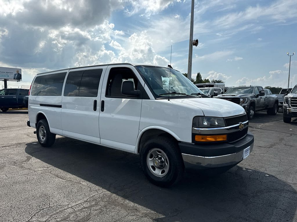 2024 Chevrolet Express LT 3500