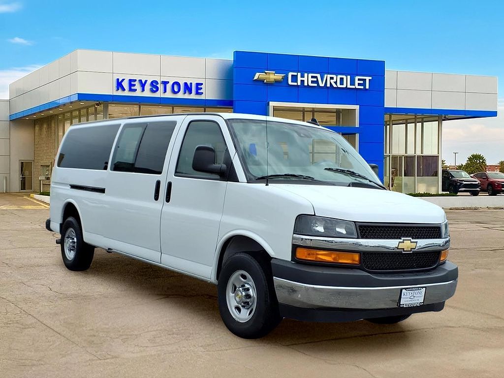 2024 Chevrolet Express LT 3500
