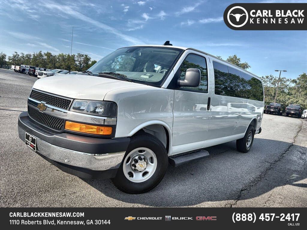 2025 Chevrolet Express LT 3500