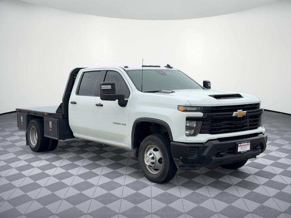 2025 Chevrolet Silverado 3500 HD WT DRW