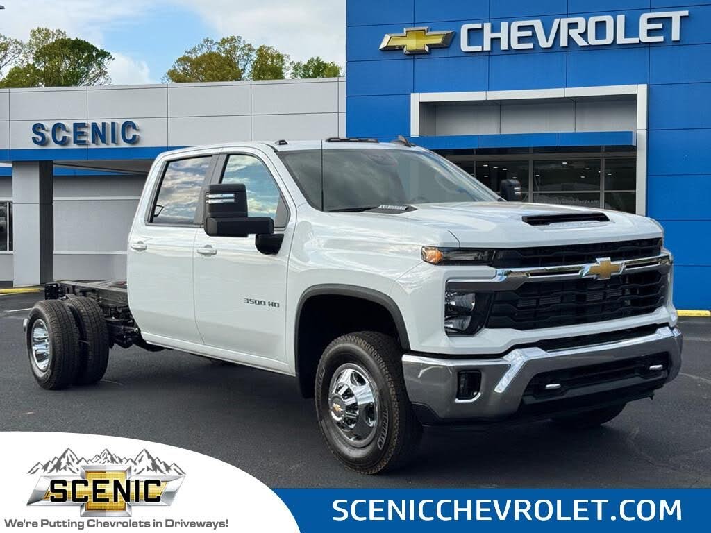 2026 Chevrolet Silverado 3500 LT