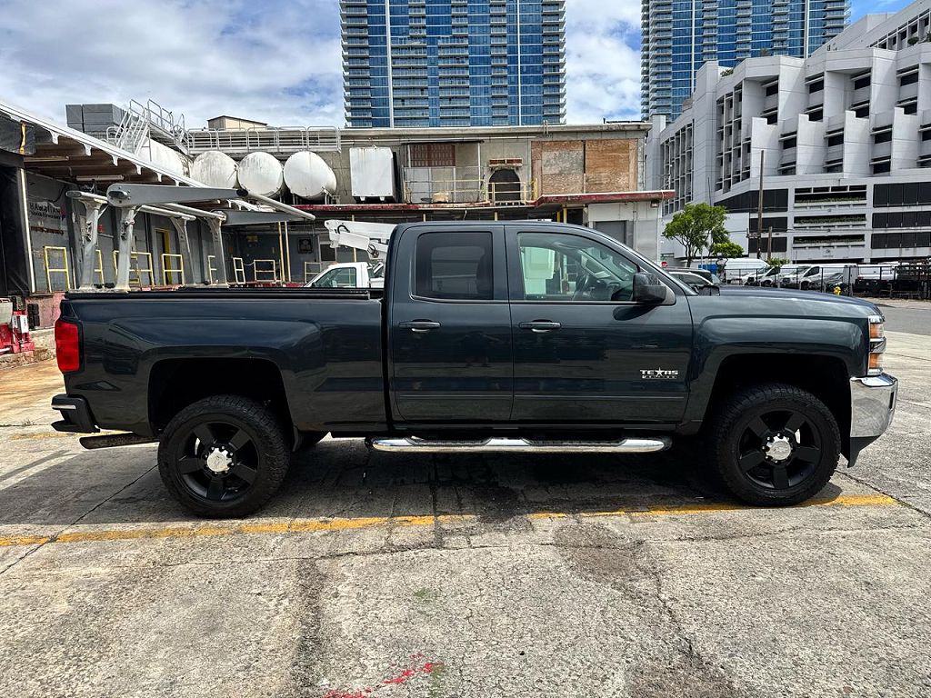 2017 Chevrolet Silverado 2500HD 2WD Double Cab 144.2" LT