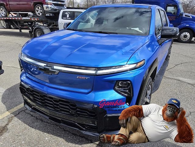 2025 Chevrolet Silverado EV RST - Max Range