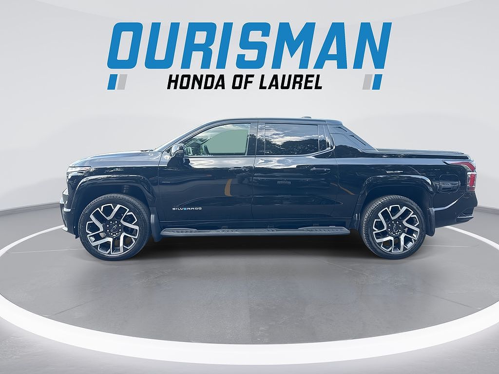 2024 Chevrolet Silverado EV RST