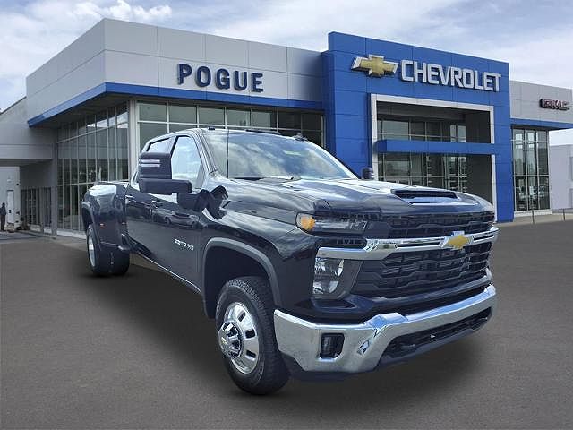 2026 Chevrolet Silverado 3500 LT