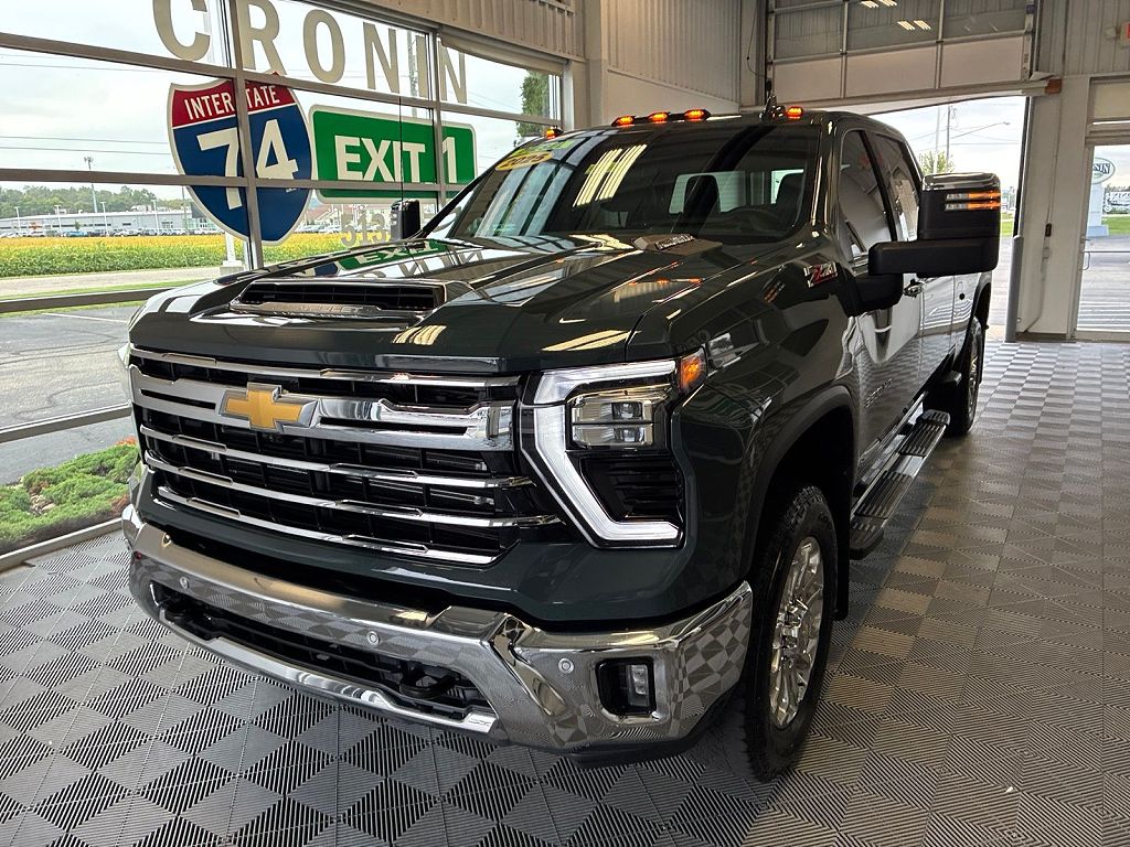 2025 Chevrolet Silverado 3500HD LTZ