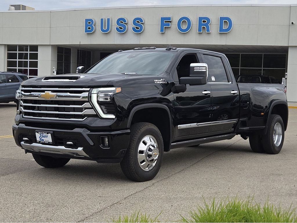 2025 Chevrolet Silverado 3500HD High Country