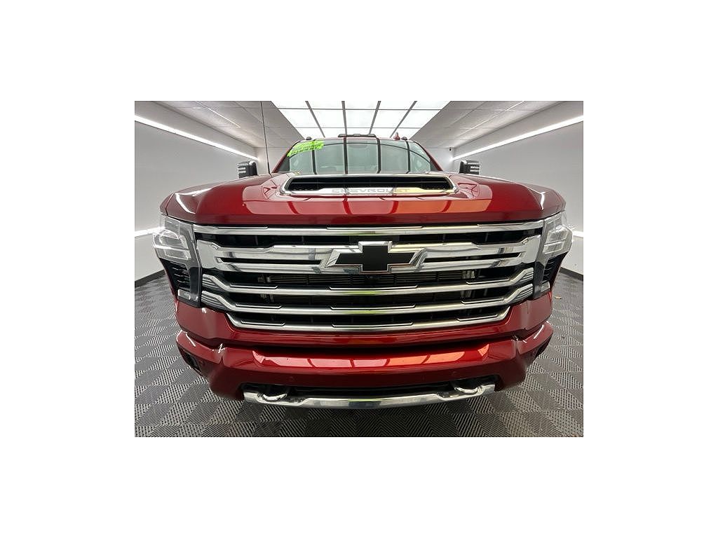2025 Chevrolet Silverado 3500HD High Country