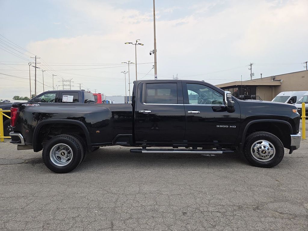 2022 Chevrolet Silverado 3500HD LTZ