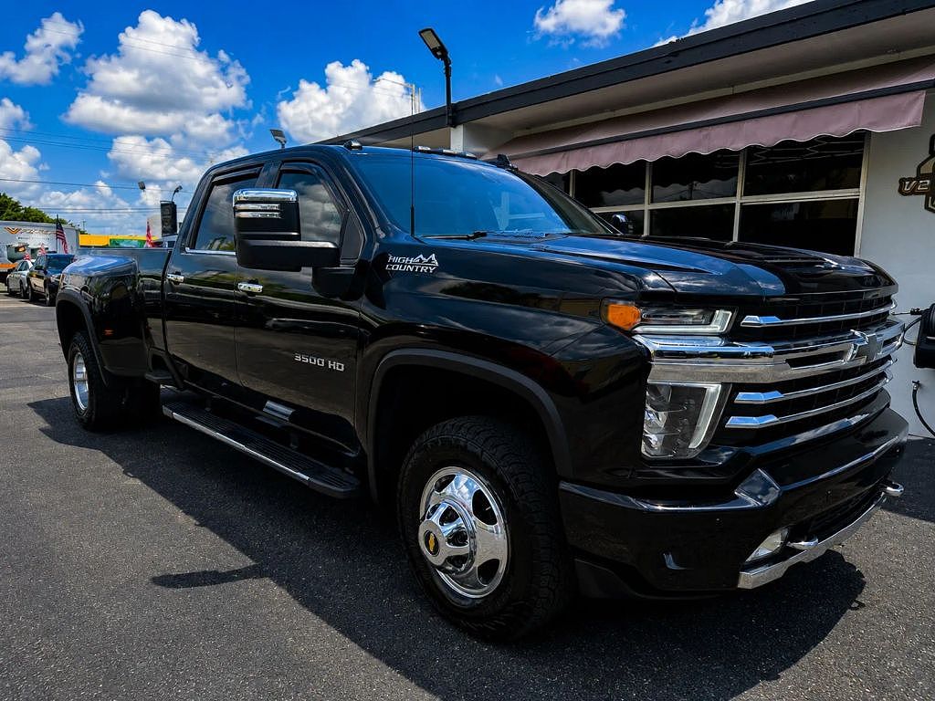 2022 Chevrolet Silverado 3500HD High Country