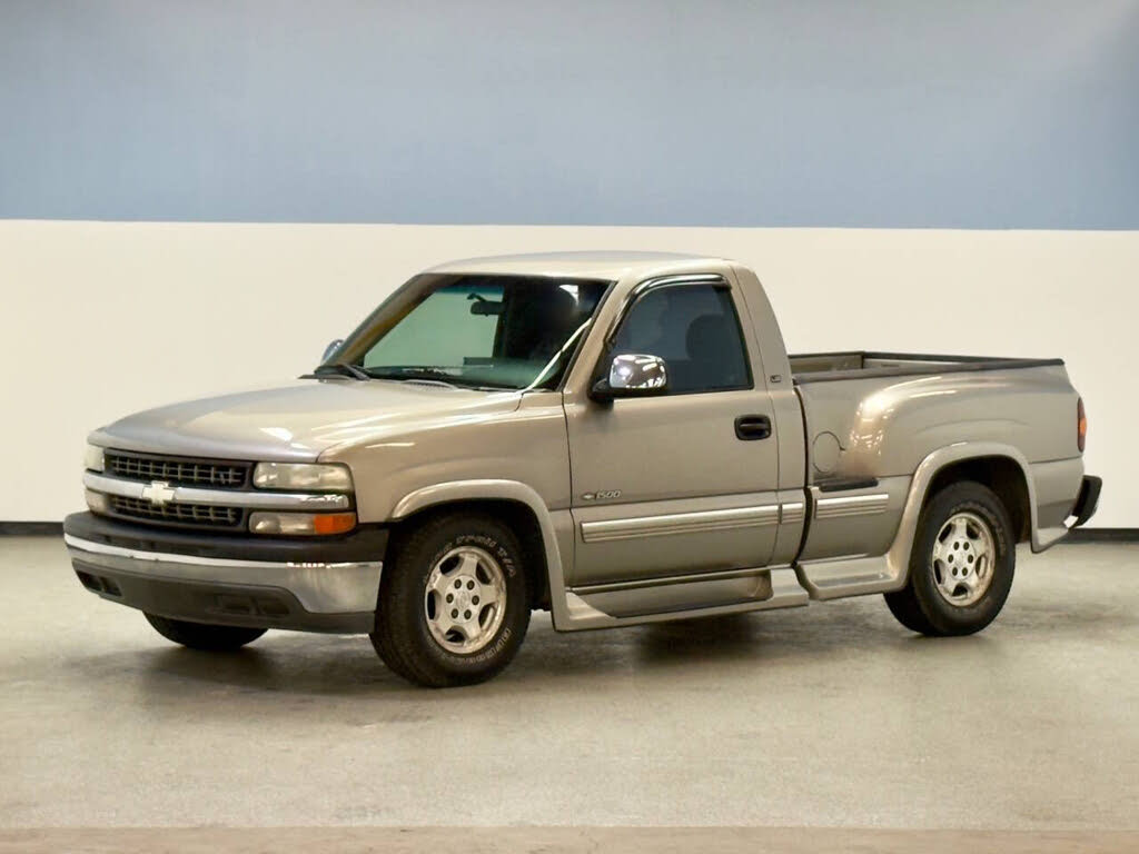 2000 Chevrolet Silverado 1500 LS