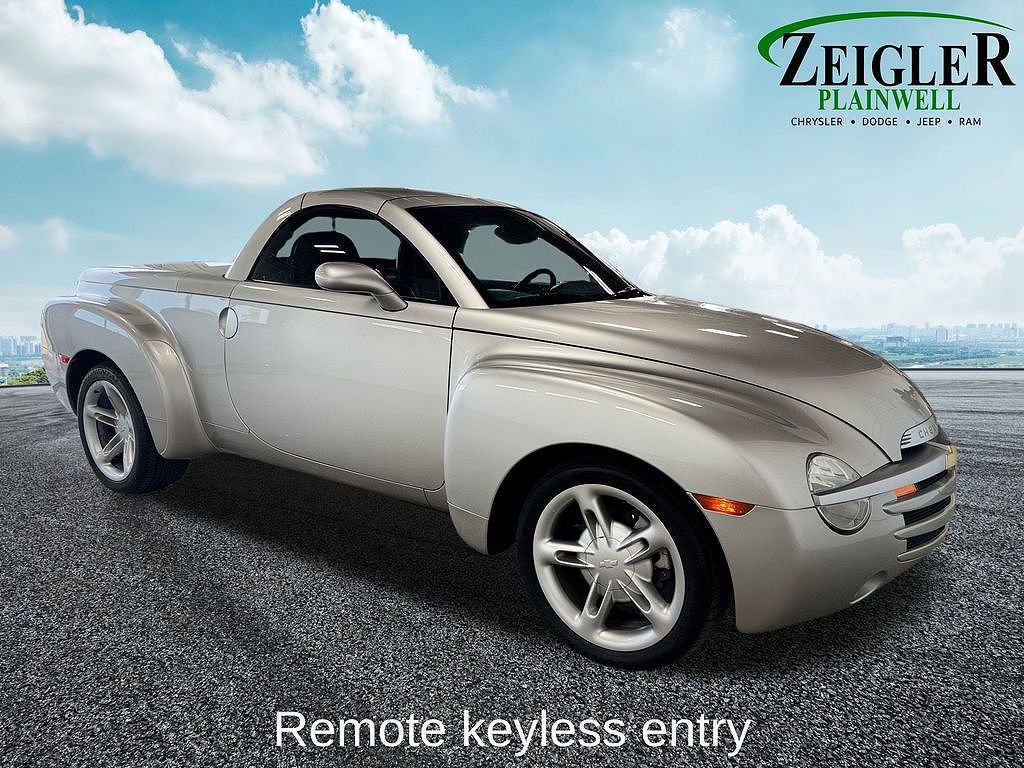 2004 Chevrolet SSR LS