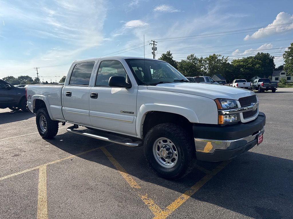 2004 Chevrolet Silverado 2500HD LS