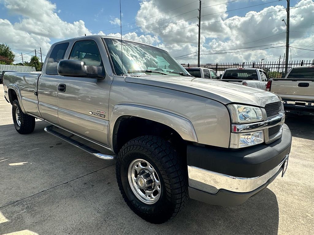 2003 Chevrolet Silverado 2500HD LS Ext. Cab Long Bed 4WD
