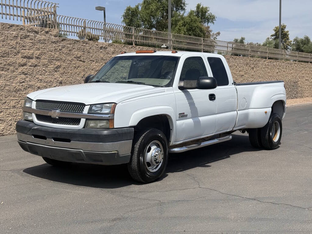 2004 Chevrolet Silverado 3500 Work Truck