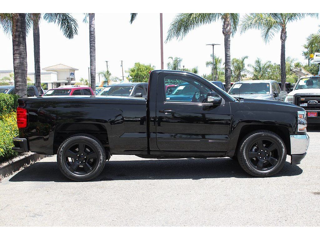 2016 LT in Black, 38,252 miles for sale in Fontana, CA