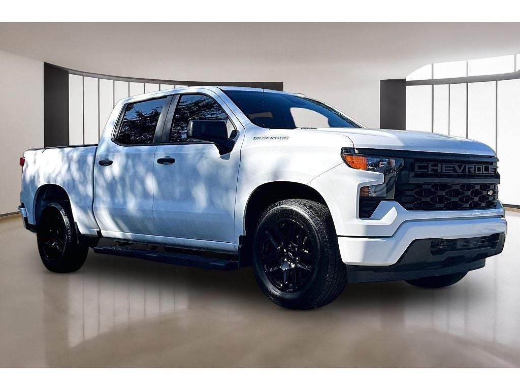 2025 Chevrolet Silverado 1500 Custom