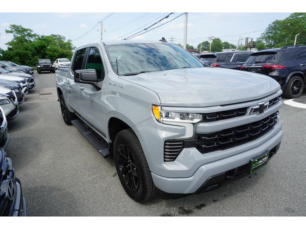 2024 Chevrolet Silverado 1500 RST