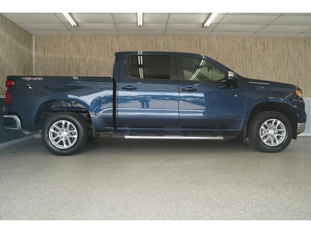 2022 Chevrolet Silverado 1500 4WD Crew Cab 147" LT w/2FL