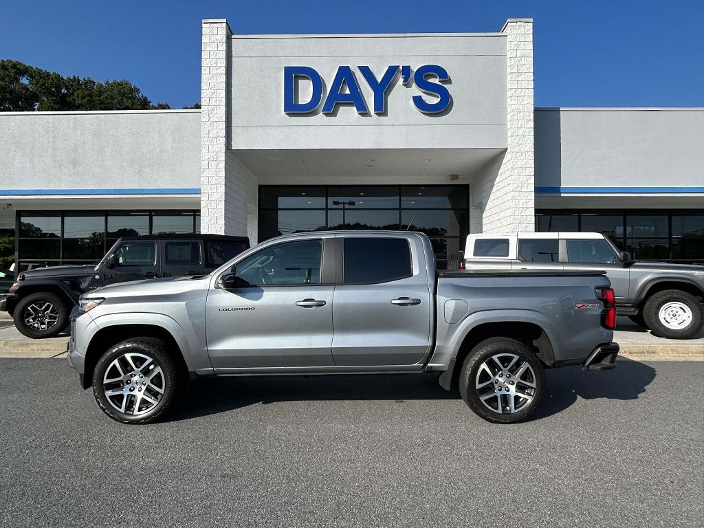2023 Chevrolet Colorado Crew Cab Short Box 4-Wheel Drive Z71