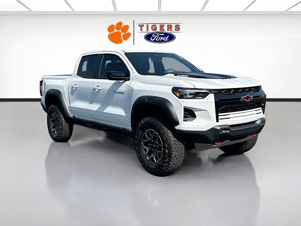 2024 Chevrolet Colorado ZR2